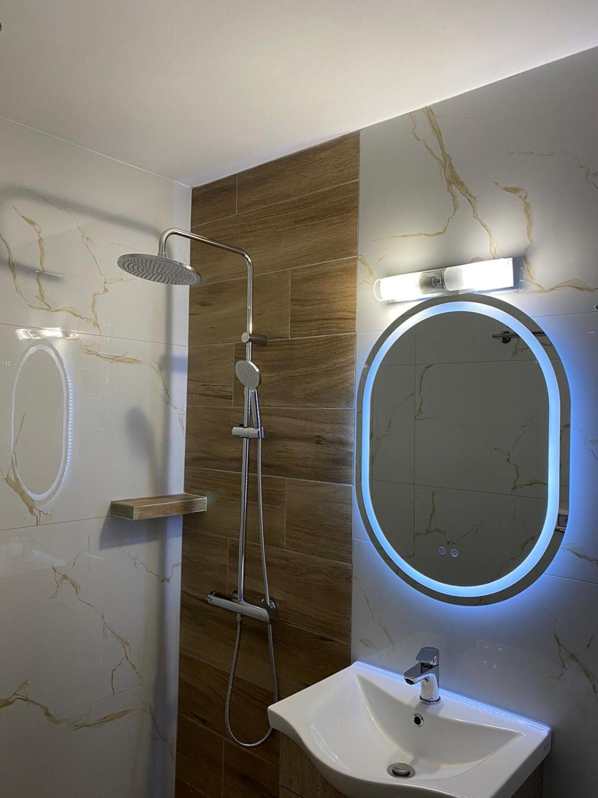 Rentrooms Geni Εξαμίλιο Εξωτερικό φωτογραφία