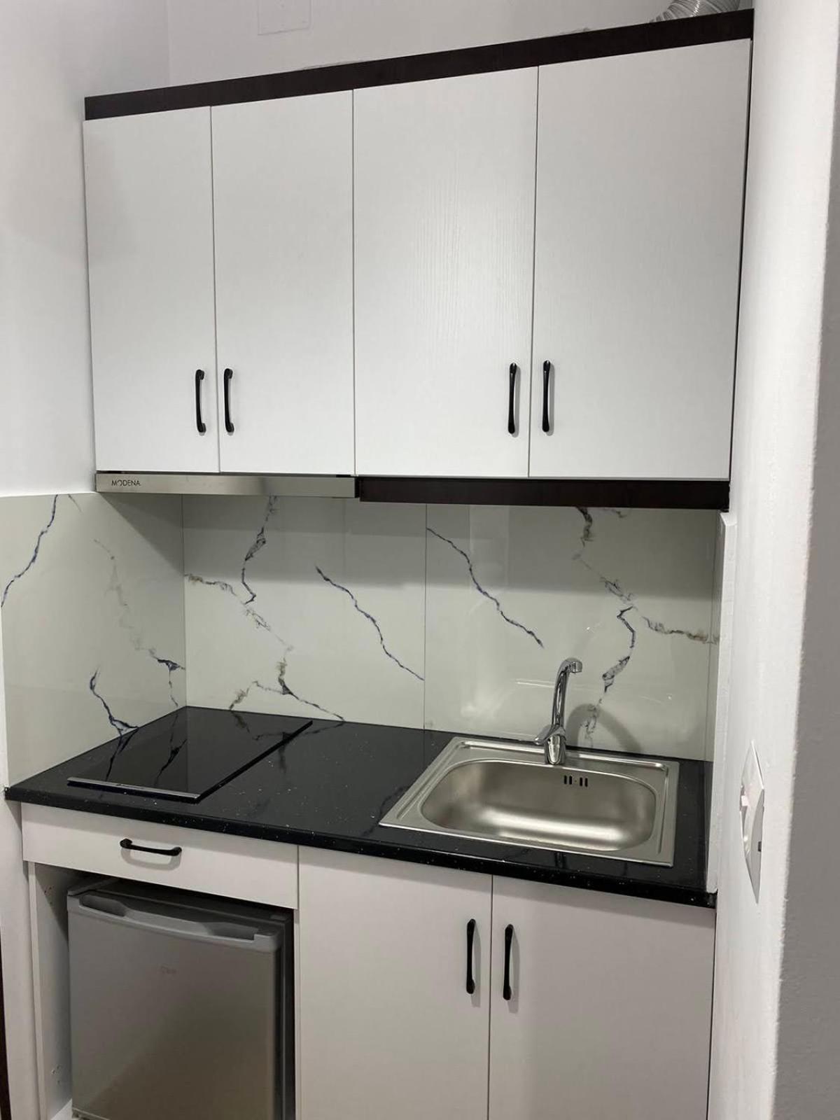 Rentrooms Geni Εξαμίλιο Εξωτερικό φωτογραφία