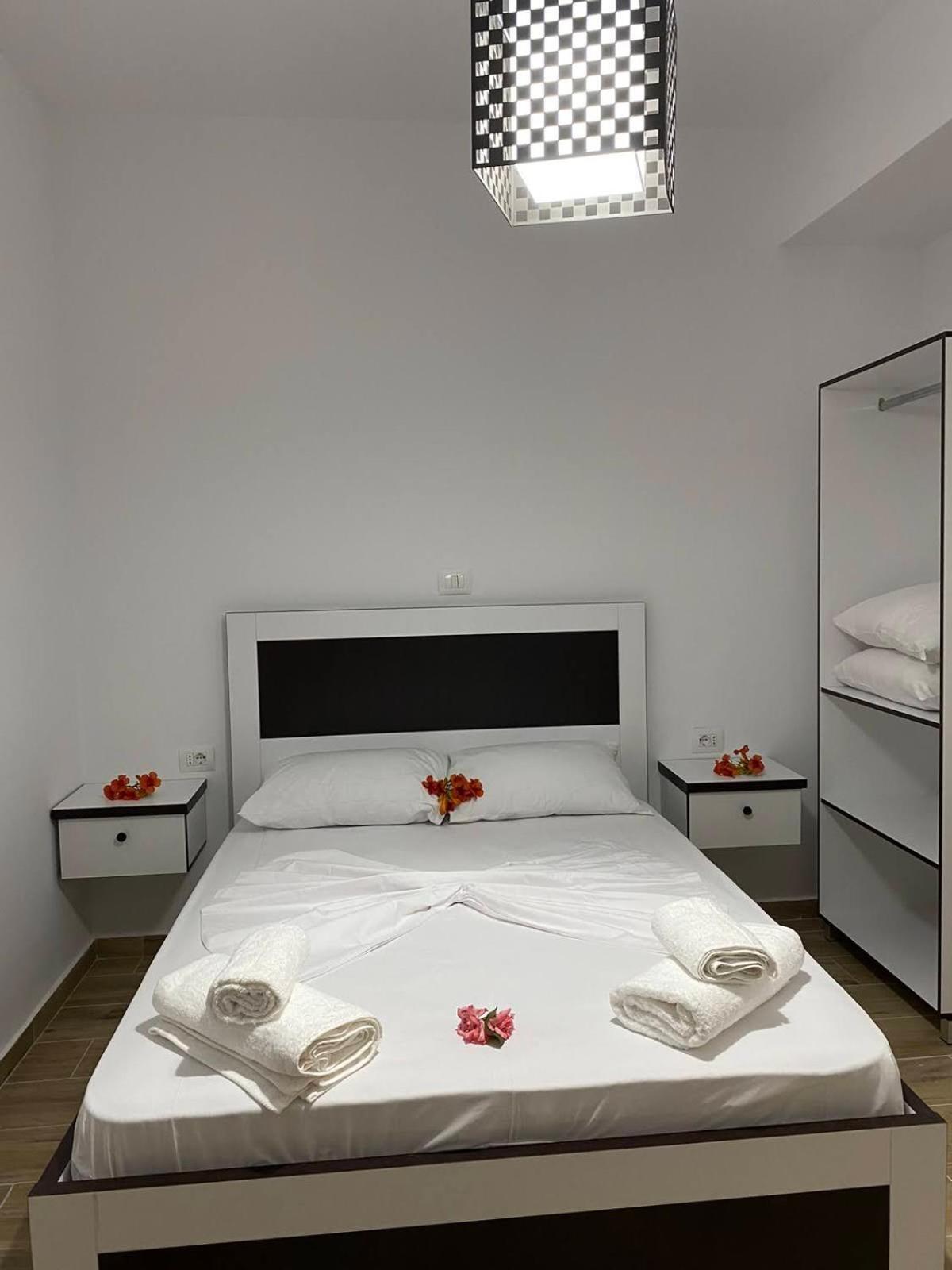 Rentrooms Geni Εξαμίλιο Εξωτερικό φωτογραφία