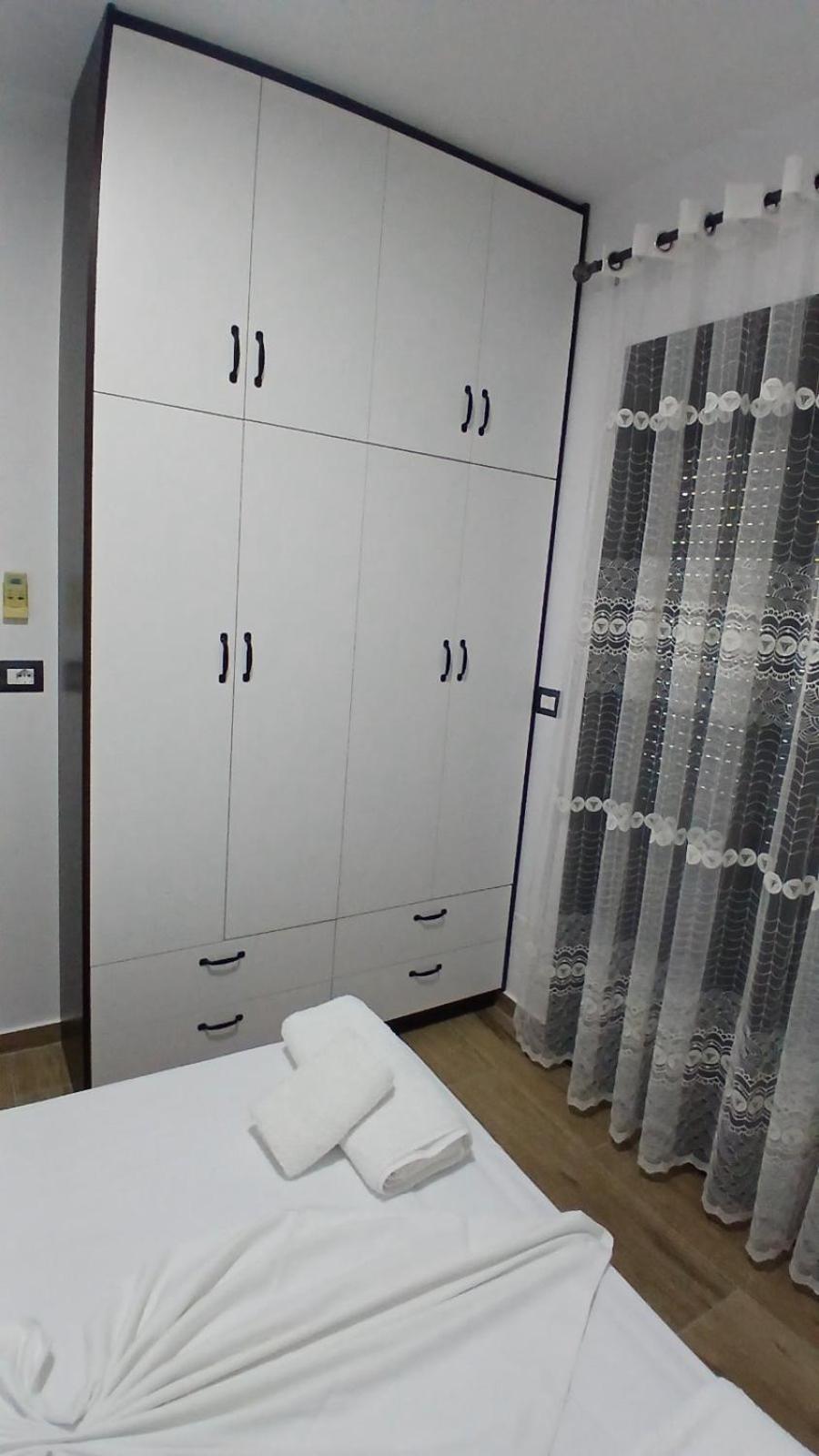 Rentrooms Geni Εξαμίλιο Εξωτερικό φωτογραφία